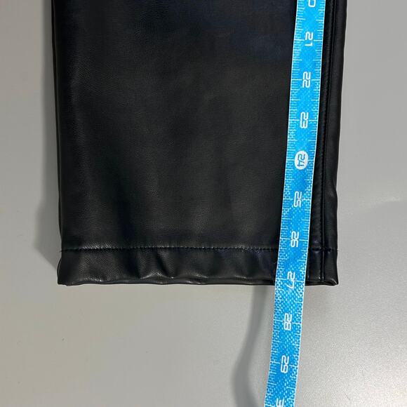 Abercrombie & Fitch 90s Straight Ultra High Rise Curve Love Pants Vegan Leather - Picture 11 of 13